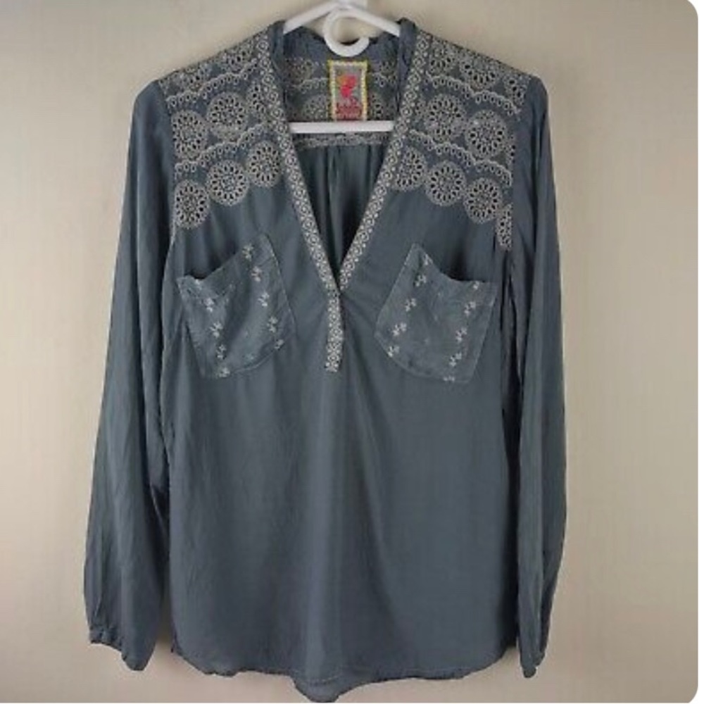 Johnny Was size Small gray Cupra Rayon blouse  eyelet front pockets long sleeves